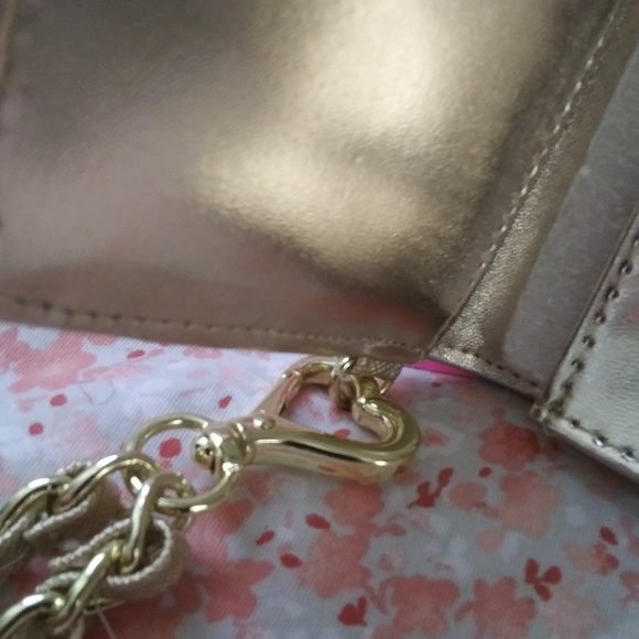 Betsey Johnson Celly Wallet - Picture 6 of 6